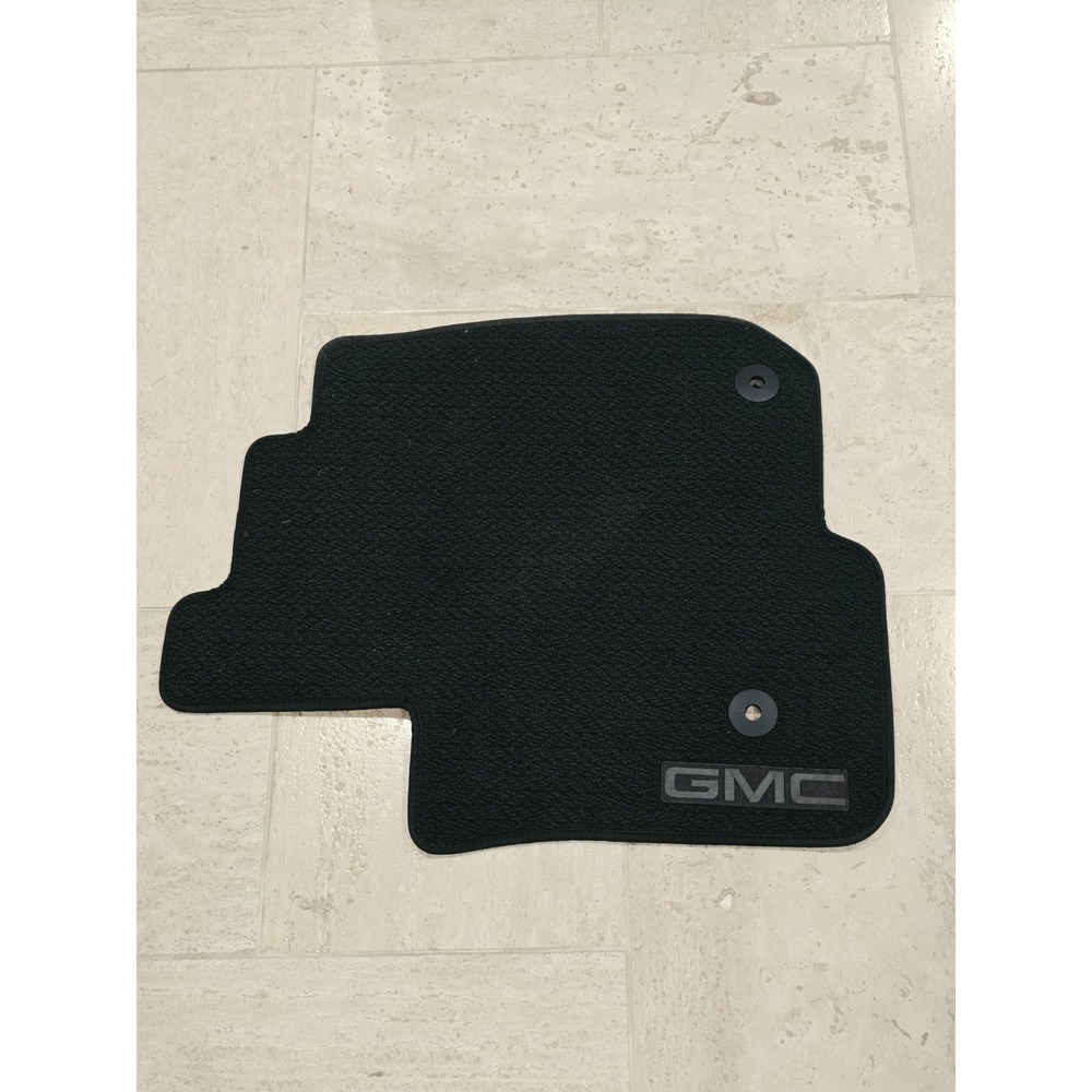 Driver Mat 2022-2026 GMC Sierra 1500/2500/3500 2021–2026 GMC Yukon / Yukon XL